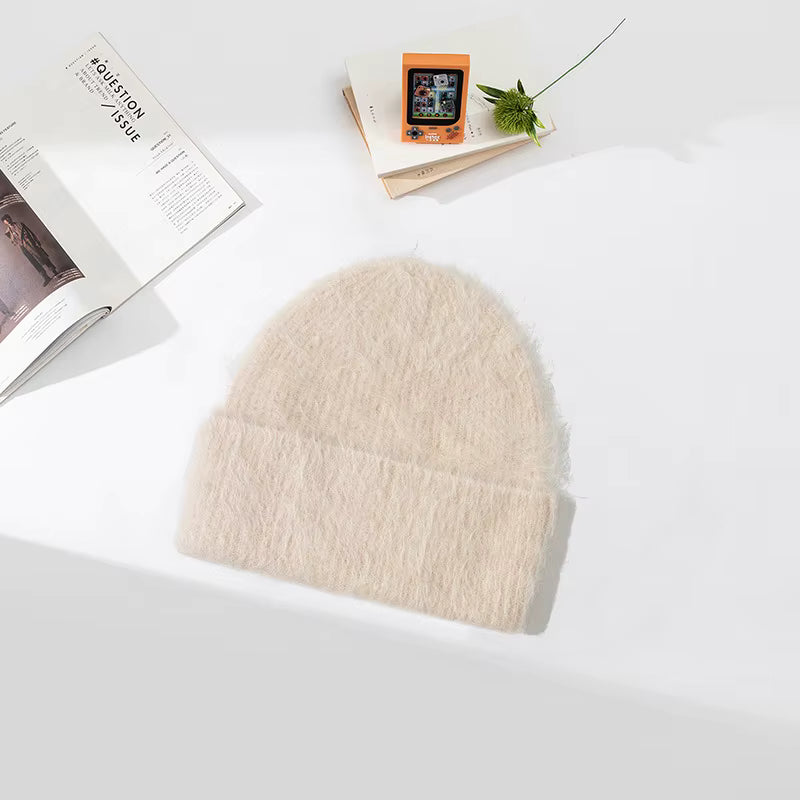 Czapka z wełną alpaki