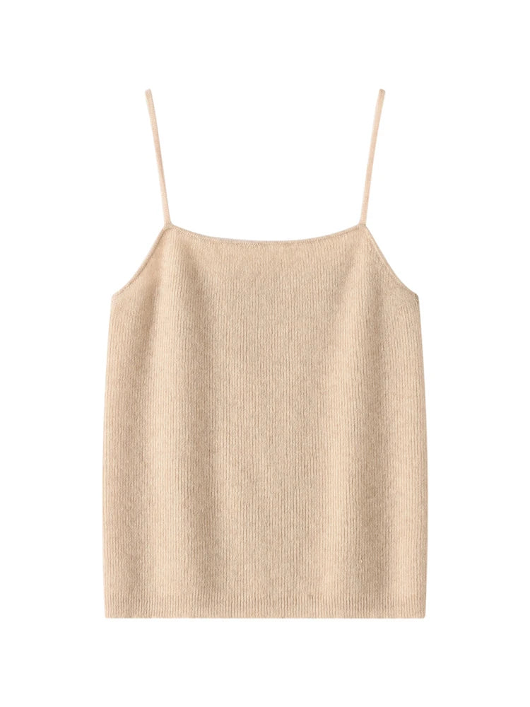 Kaszmirowy top na cienkich ramiączkach