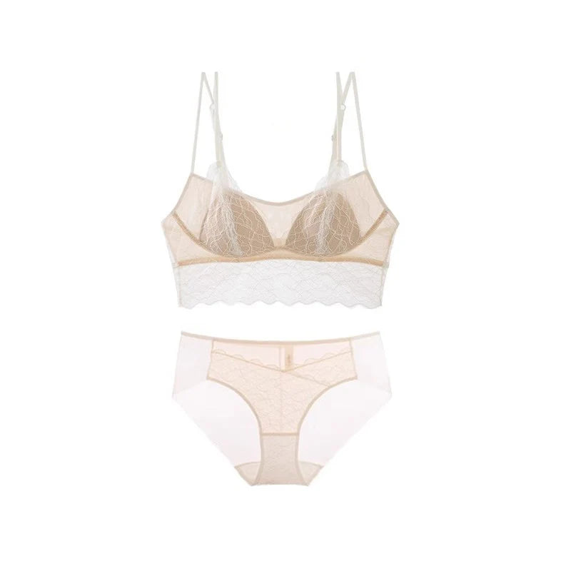 Jedwabny komplet bielizny z koronką