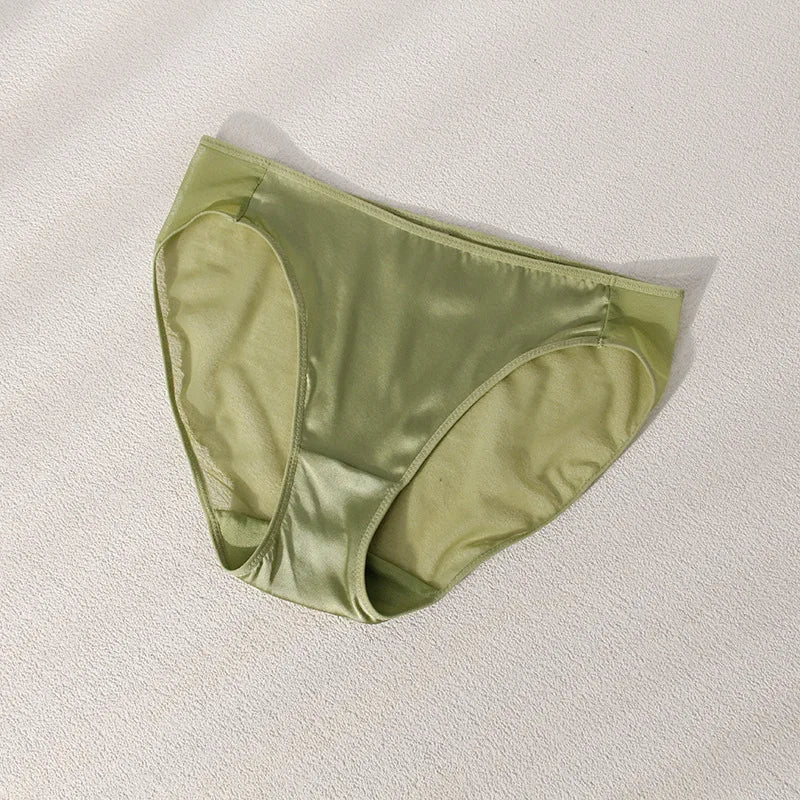 Jedwabny komplet biustonosz i majtki