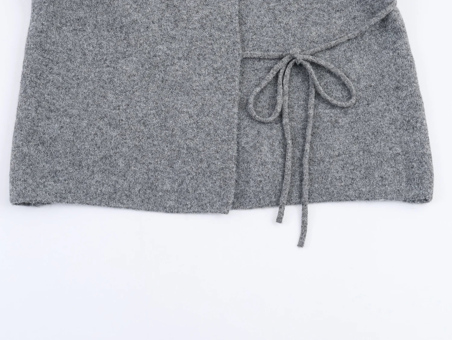 Szary kardigan z wiązaniem Regina