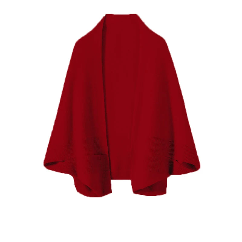 Wełniane ponczo o luźnym kroju