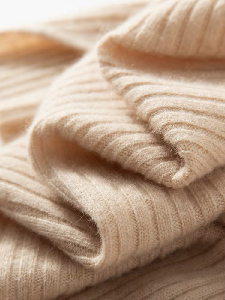 Kaszmirowy top na ramiączkach