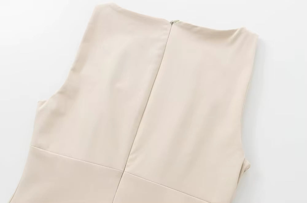 Sukienka mini z falbanką i kokardkami