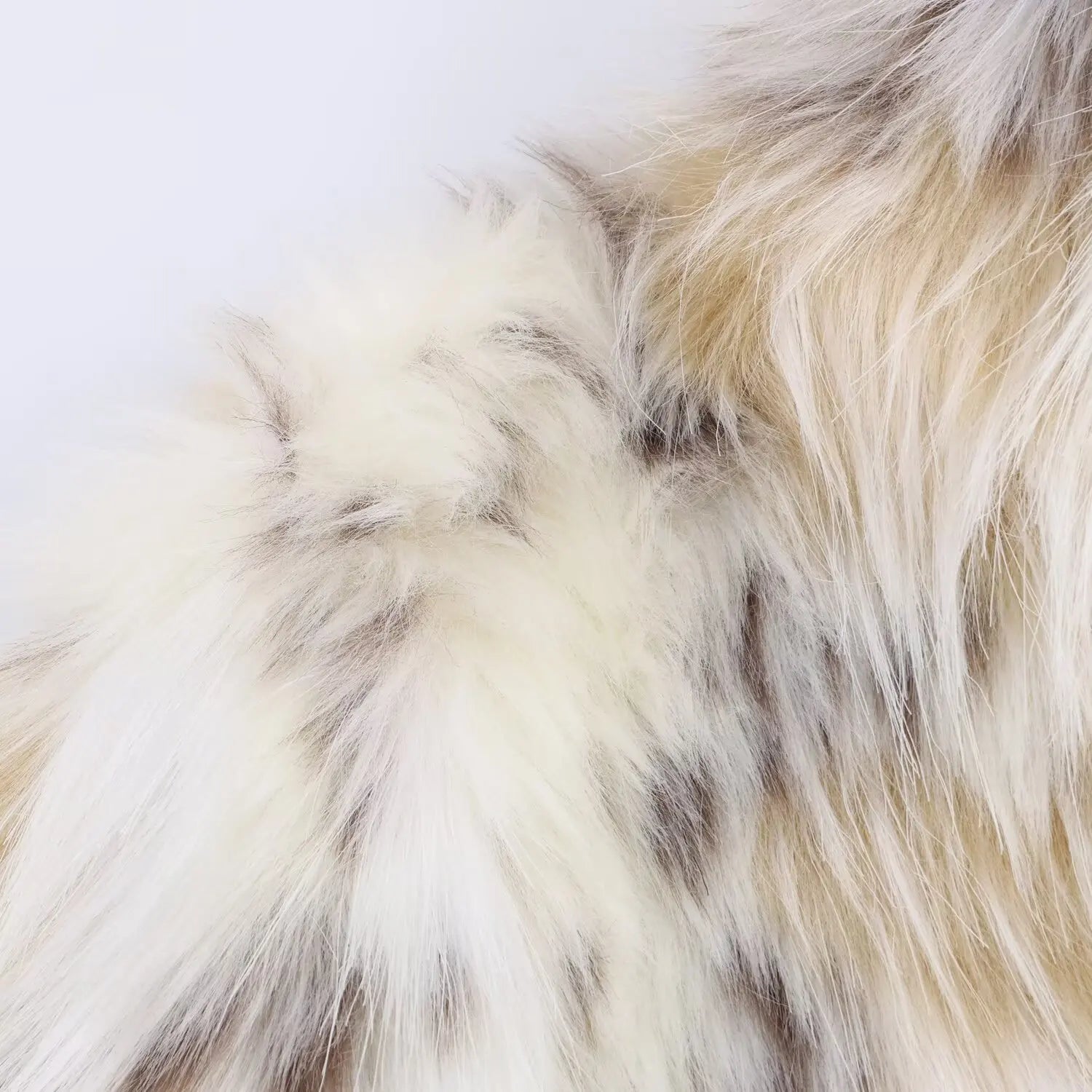 Wielokolorowe sztuczne futro