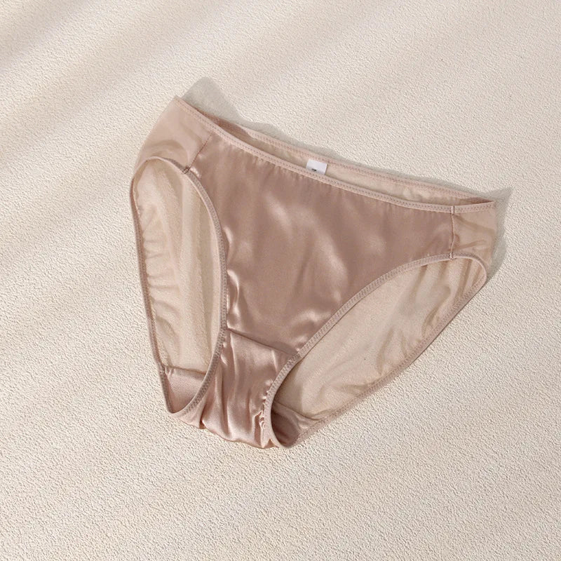 Jedwabny komplet biustonosz i majtki