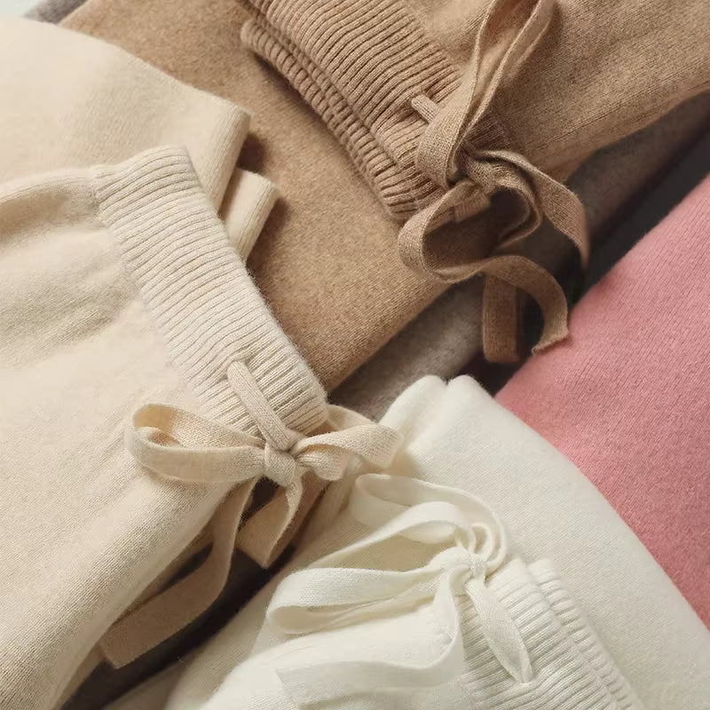 Szerokie wełniane spodnie