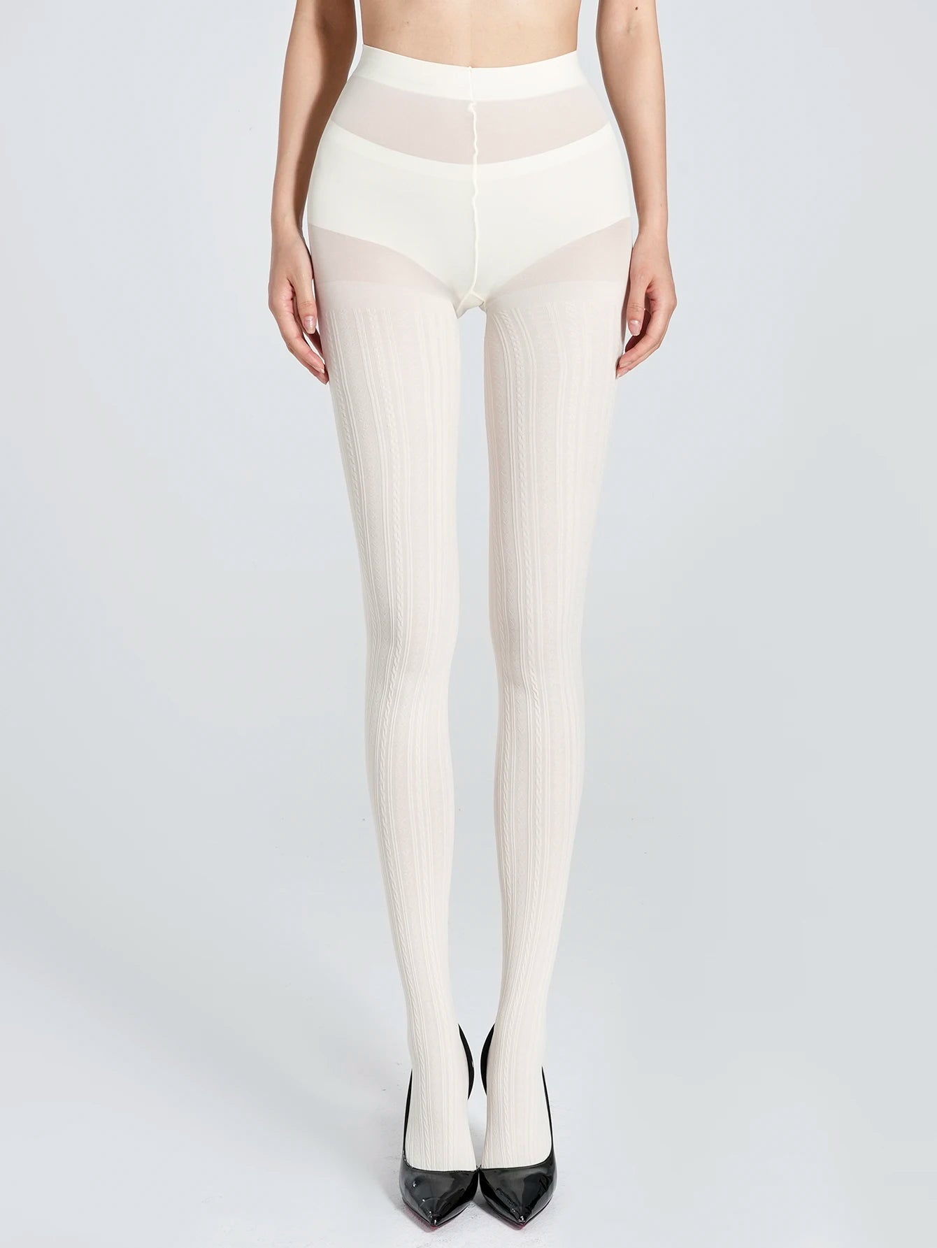 Rajstopy z prążkowanym wzorem