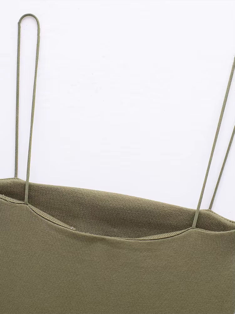 Minimalistyczna sukienka na ramiączkach