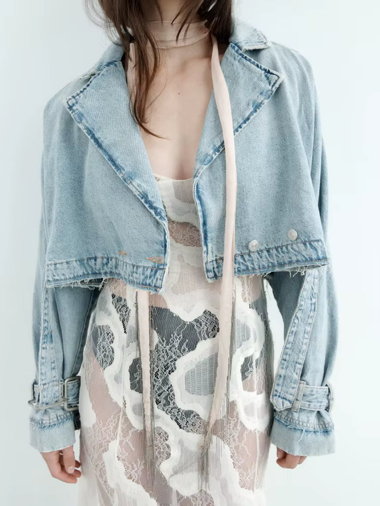 Krótka kurtka jeansowa z paskiem