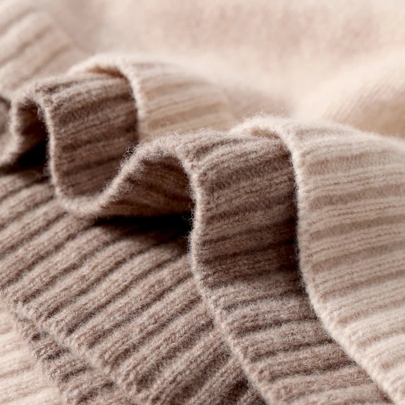 Damska beżowa czapka dwuwarstwowa 100% wełny