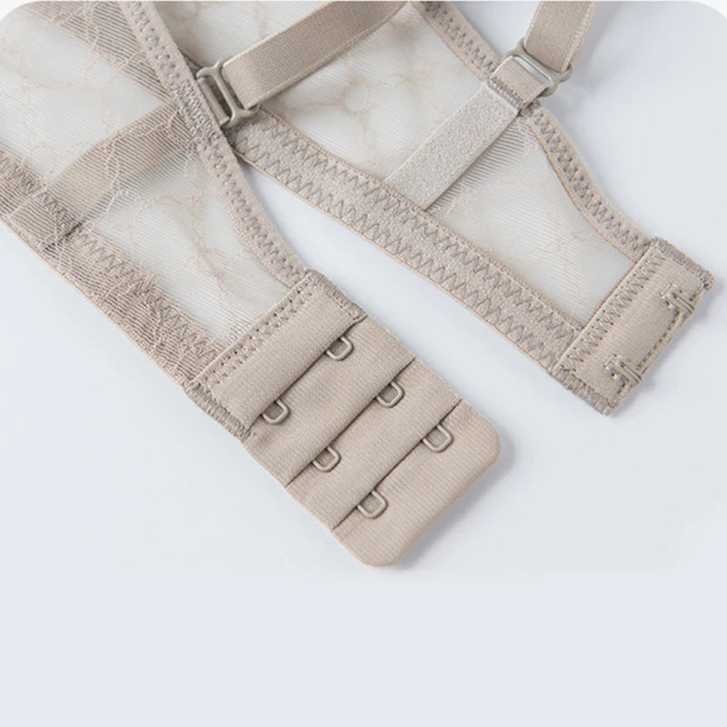 Jedwabny biustonosz z koronką