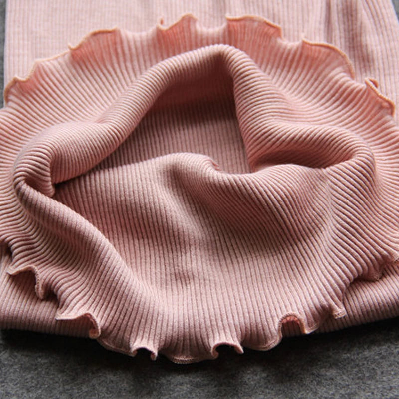 Jedwabny top na ramiączkach z koronką