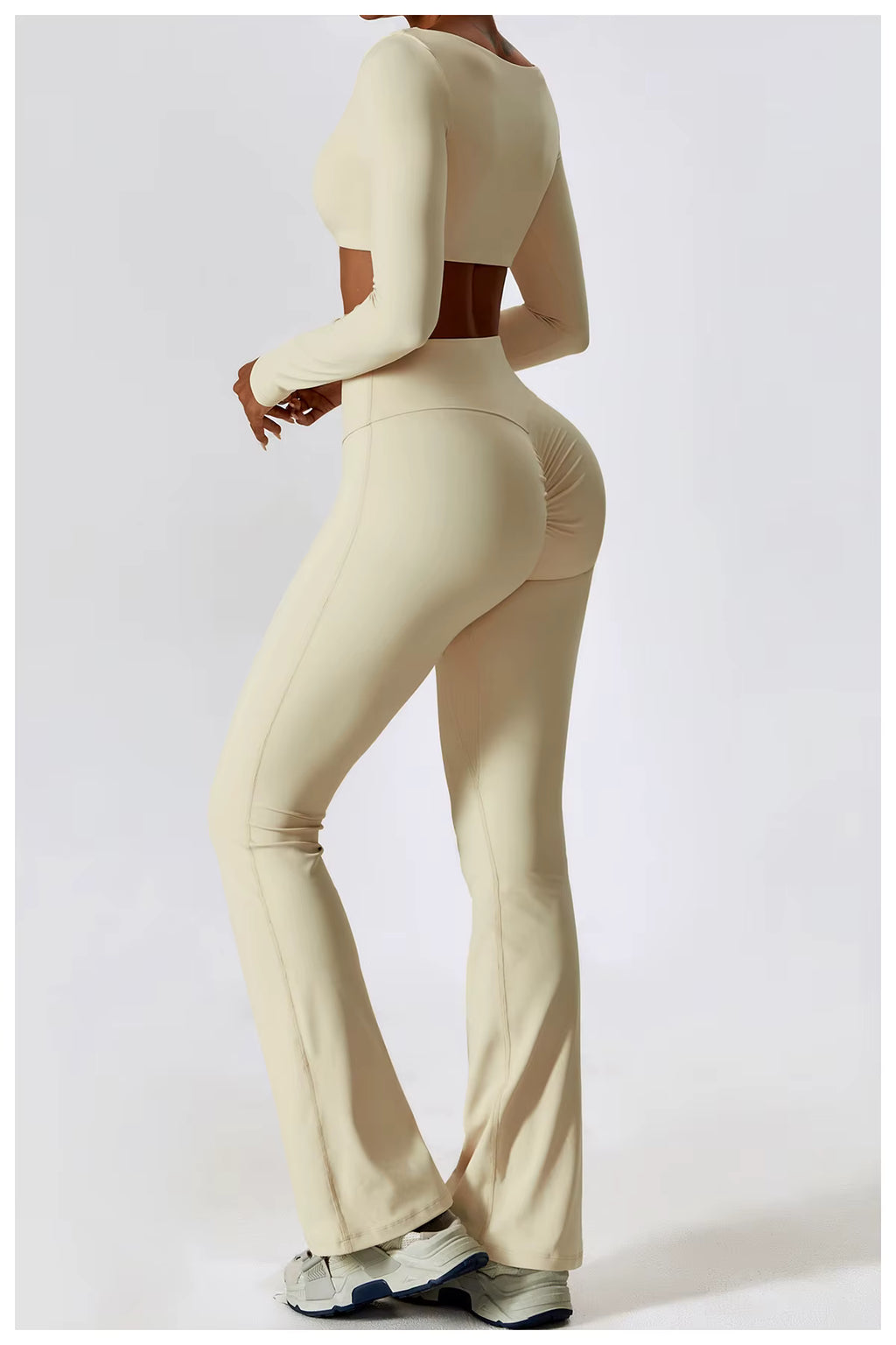 Dwuczęściowy damski zestaw do ćwiczeń