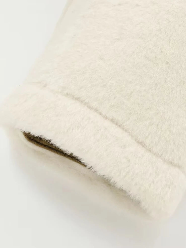 Kremowa kurtka futro kożuch